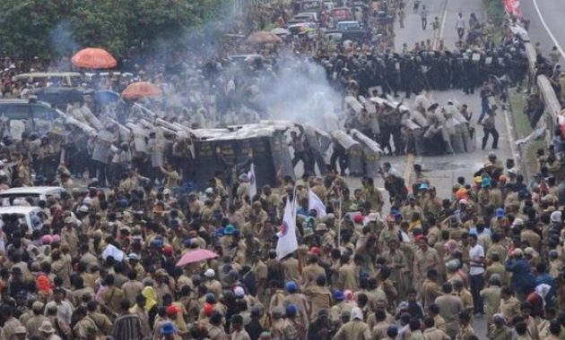 √ 25 Pengertian Konflik Sosial Menurut Para Ahli Terlengkap