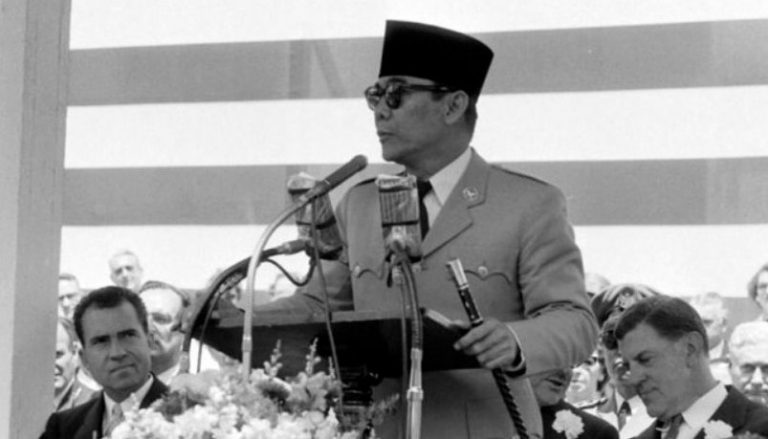 √ Demokrasi Terpimpin : Pengertian, Ciri, Tujuan dan Dampak Terlengkap