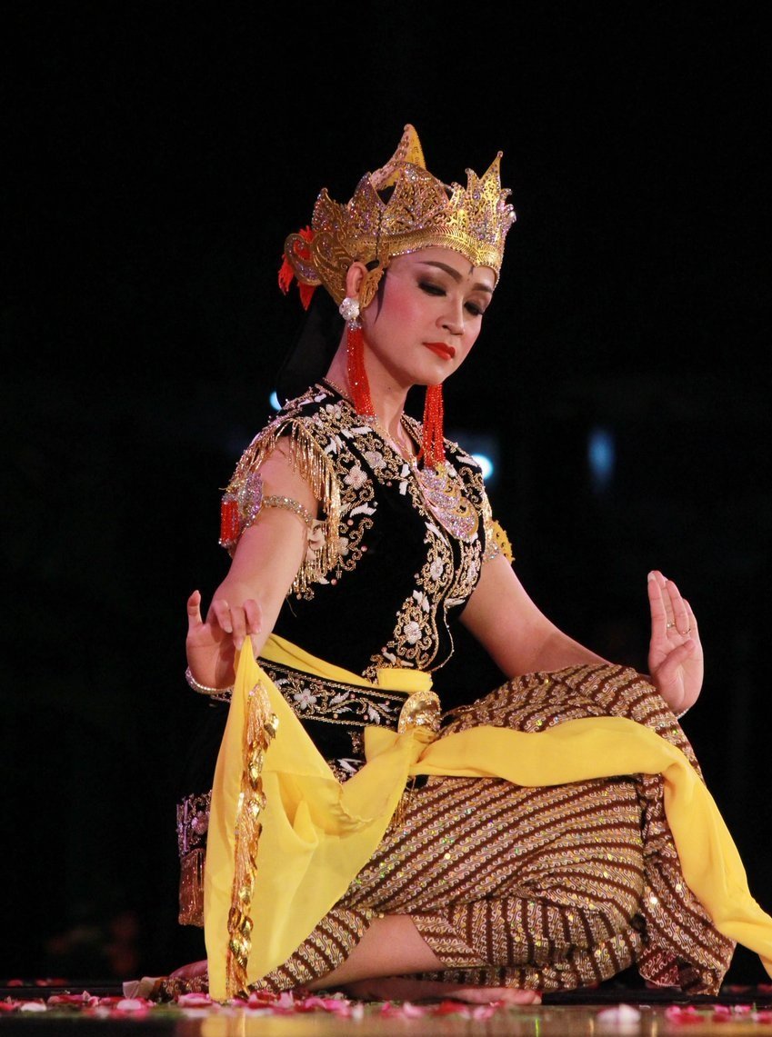 Tari Dewi Anjasmara (Jawa Barat)