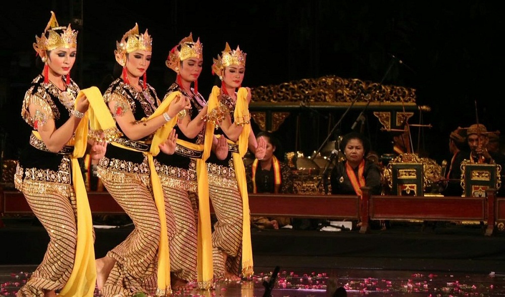 Tari Serimpi (DIY Yogyakarta)